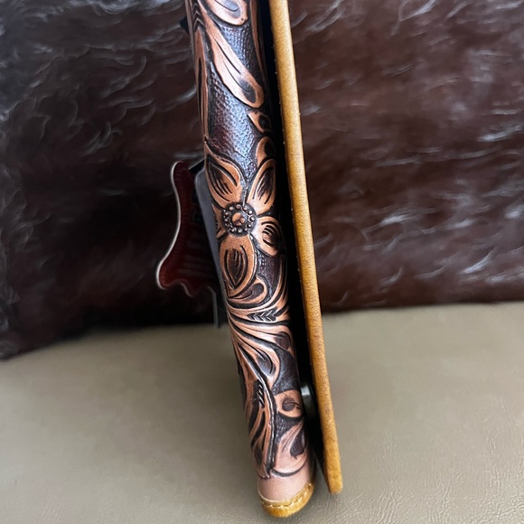 American Darling Tan and Brown Tooled Leather Wallet - Picture 3 of 4